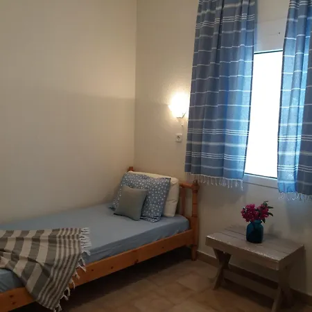 Sea Side With Swimming Pool & Parking דירה
